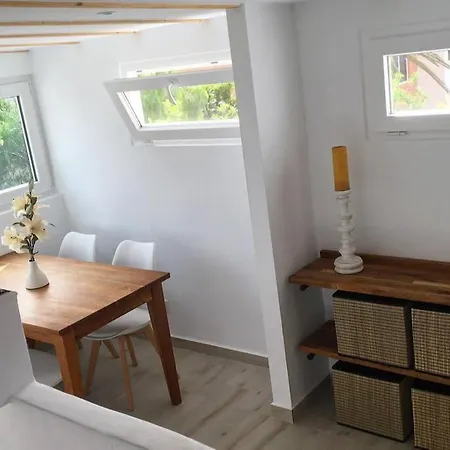 Beachhouse Holiday home *